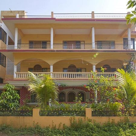 Madonna Holidays Benaulim Exterior foto