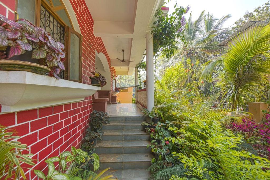 Madonna Holidays Benaulim Exterior foto